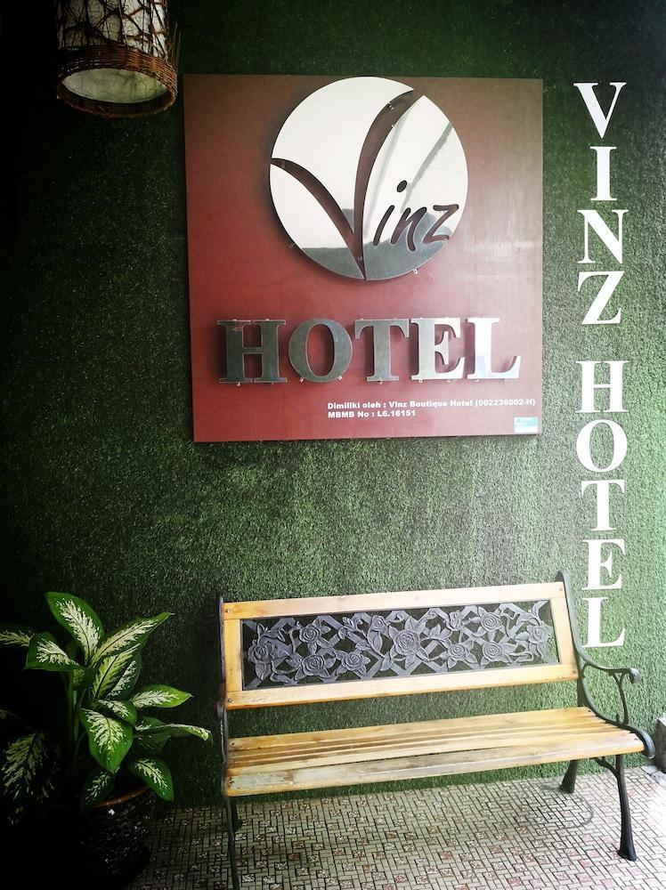 Vinz Hotel Malacca Esterno foto